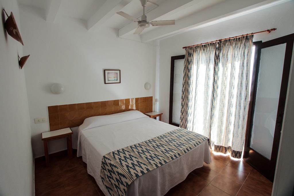 Apartamentos Sa Cala Cala Morell Eksteriør bilde